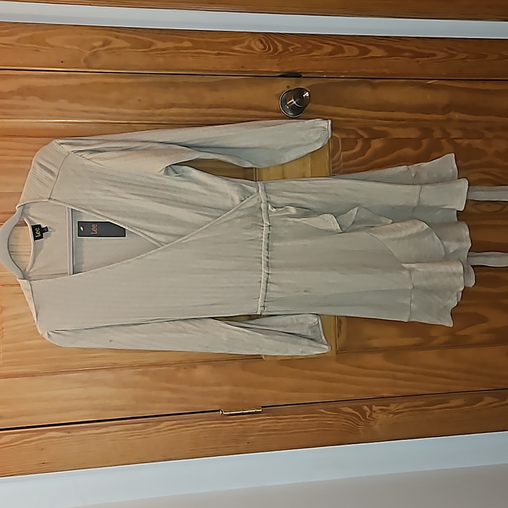 New Lee beige dress